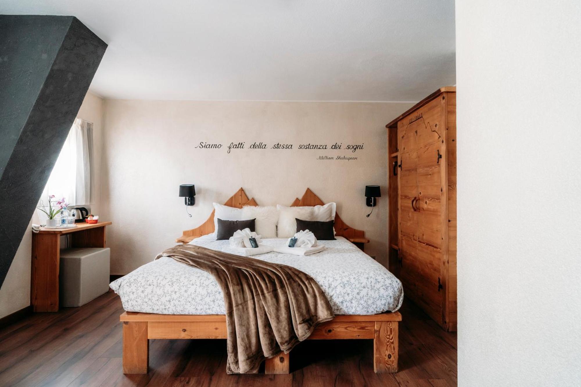 Oulx Serendipity Hotel מראה חיצוני תמונה
